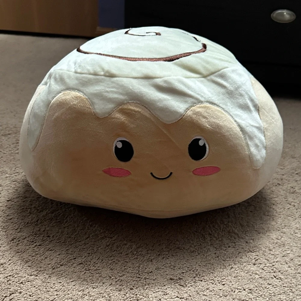 Smiling Cream Pillow with Swirl Design (Cinnamon Roll)